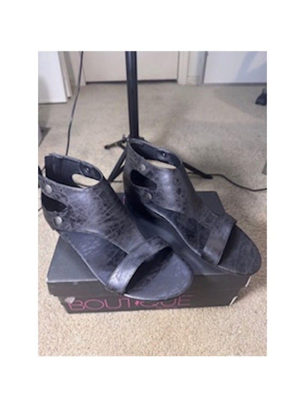Boutique by Corky's Ohana Sz 10
